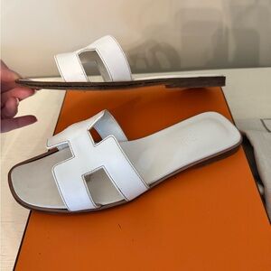 Hermes H Oran sandal size 39 White Authentic (pre loved).